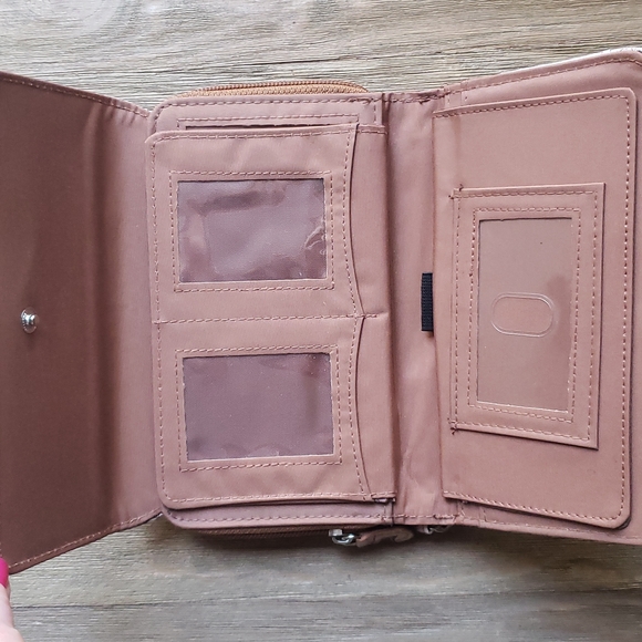 Wristlet wallet - Picture 4 of 8